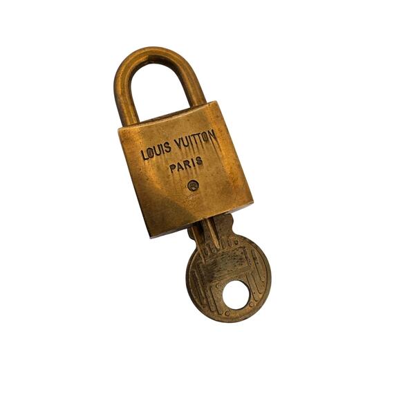 Louis Vuitton Brass Lock & Key Set No. 202 – Vintage Paris - Picture 1 of 2